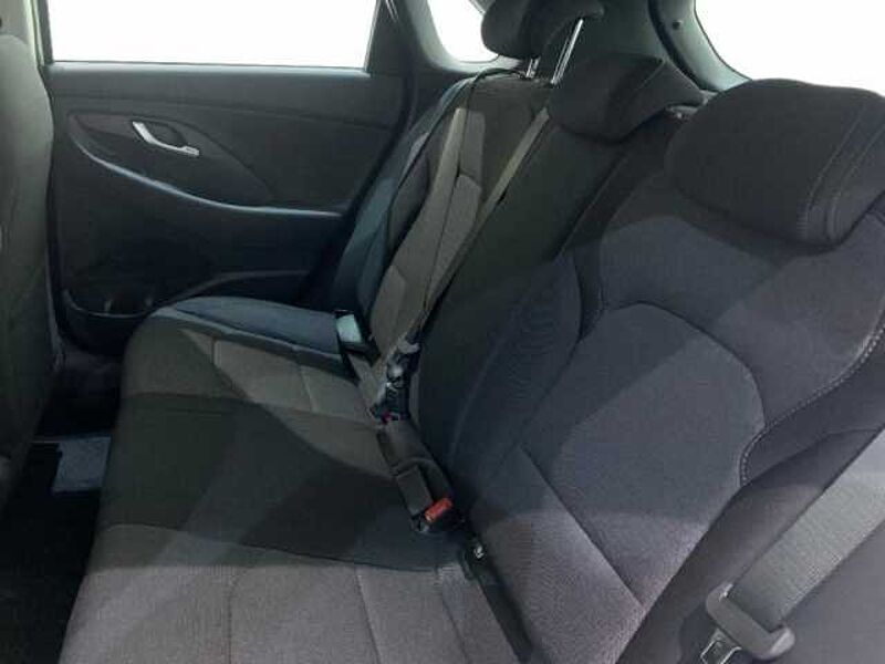Hyundai i30 1.0 TGDI Klass LR 48V 120