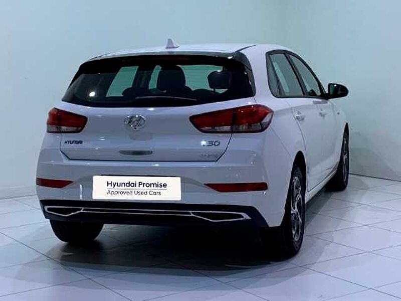 Hyundai i30 1.0 TGDI Klass LR 48V 120