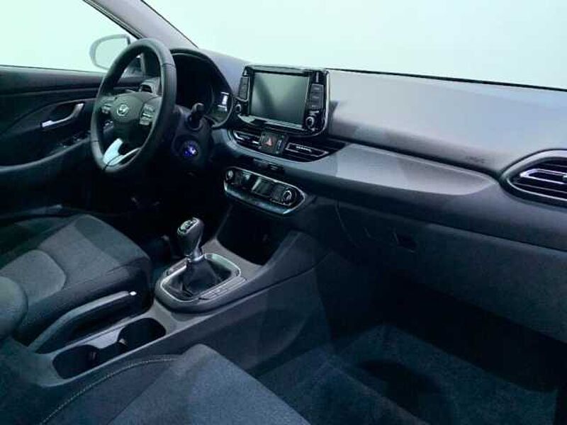 Hyundai i30 1.0 TGDI Klass LR 48V 120